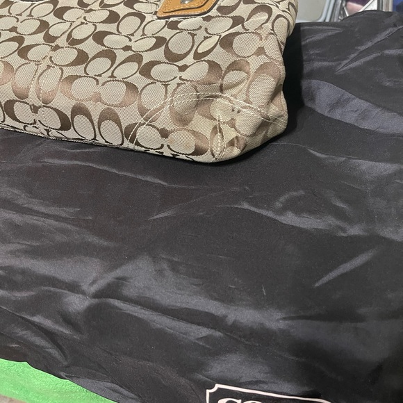 Beautiful  vintage used coach purse plus wallet excellent condition clean - Picture 7 of 11